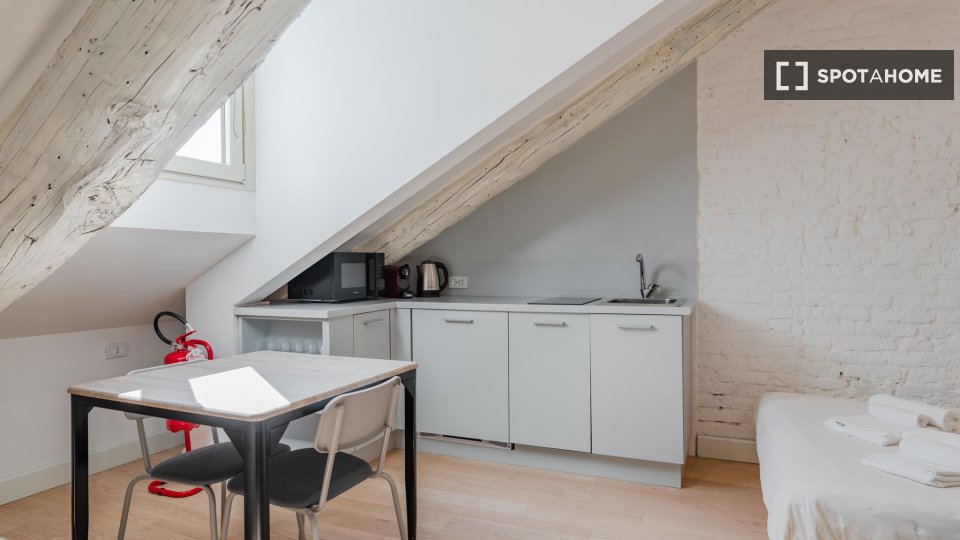 Apartment Turin, 1 bed, 30m² — photo 1