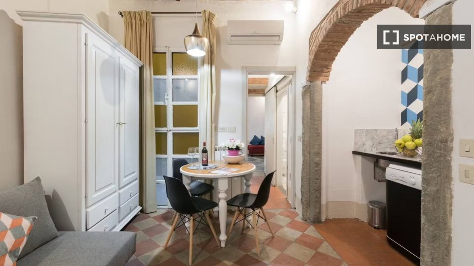 Apartment Florence, 1 bed — photo 2
