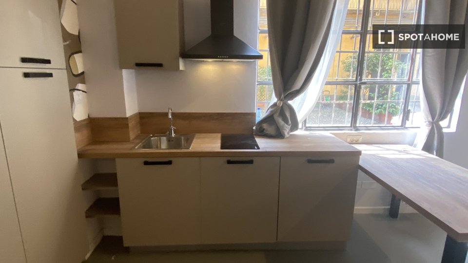 Apartment Milan, 1 bed — photo 9