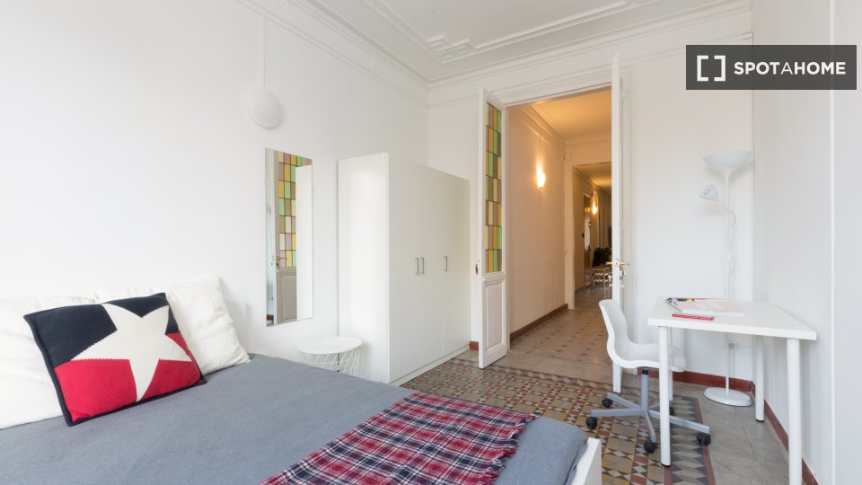 Double room Barcelona, 6 beds, 100m² — photo 11