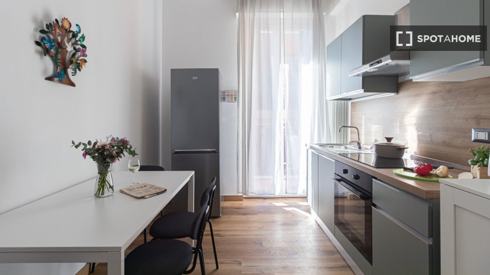 Apartment Milan, 2 beds, 67m² — photo 1