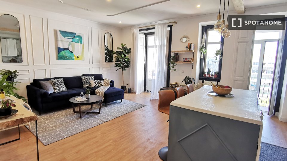 Apartment Lisbon, 3 beds, 110m² — photo 15