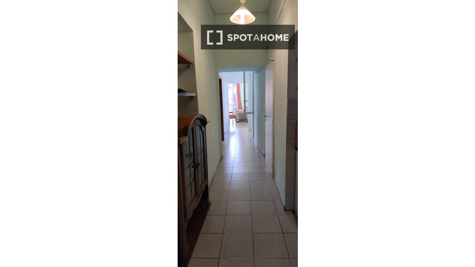 Double room Naples, 5 beds, 120m² — photo 5