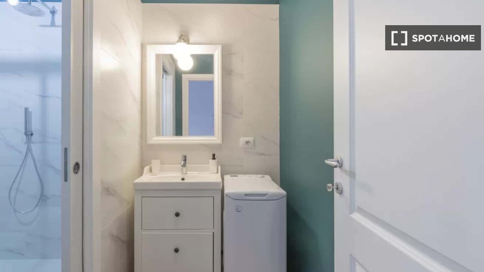 Apartment Milan, 1 bed, 49m² — photo 4