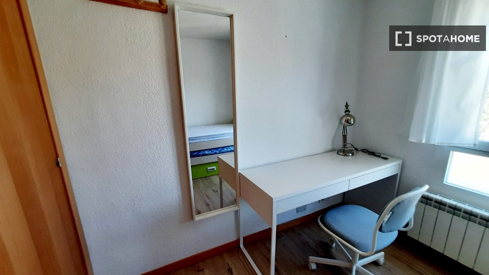 Double room Madrid, 4 beds, 90m² — photo 40