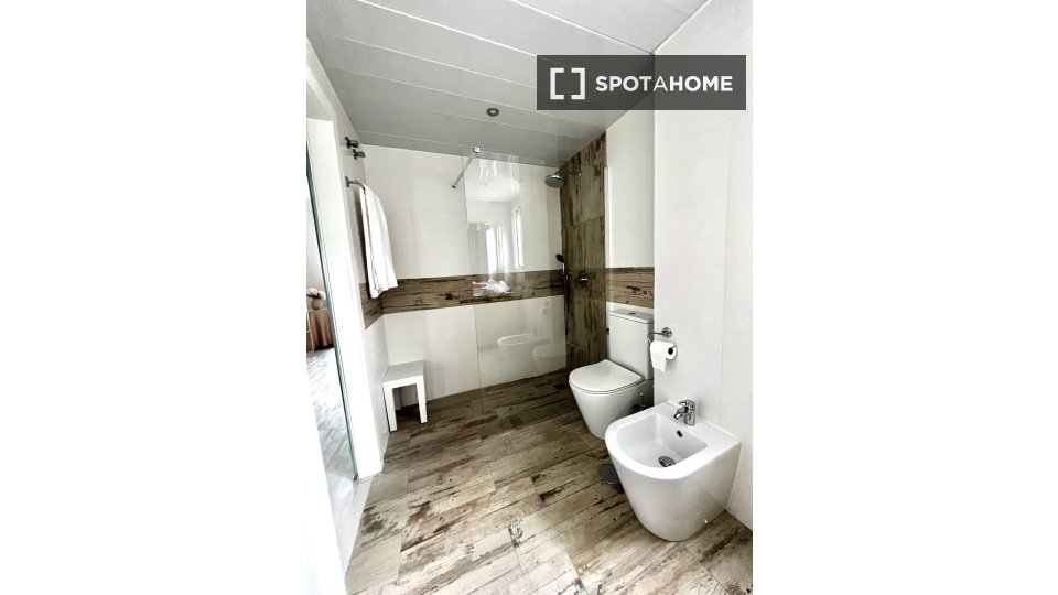 Apartment Seville, 3 beds, 110m² — photo 16