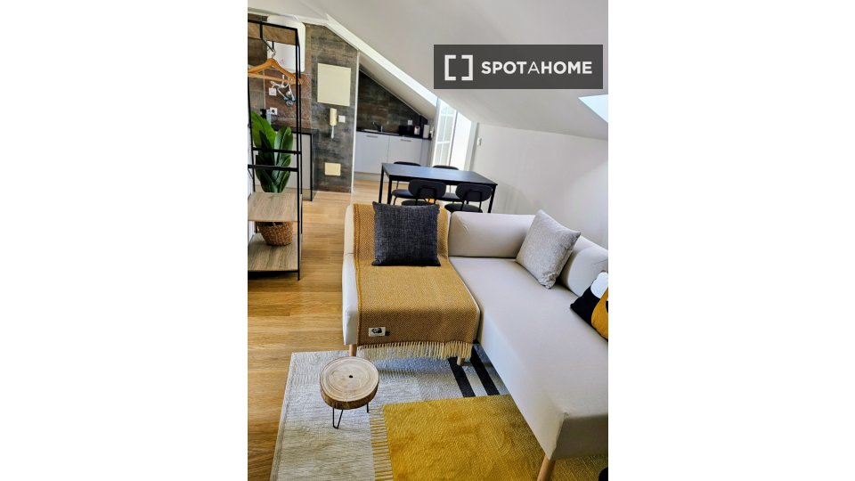 Apartment Lisbon, 1 bed — photo 2