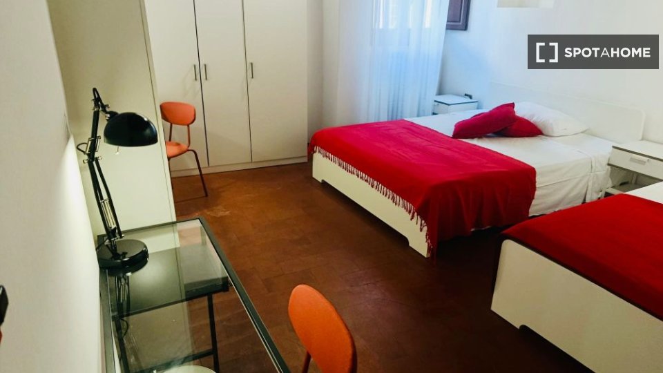 Double room Florence, 3 beds — photo 8