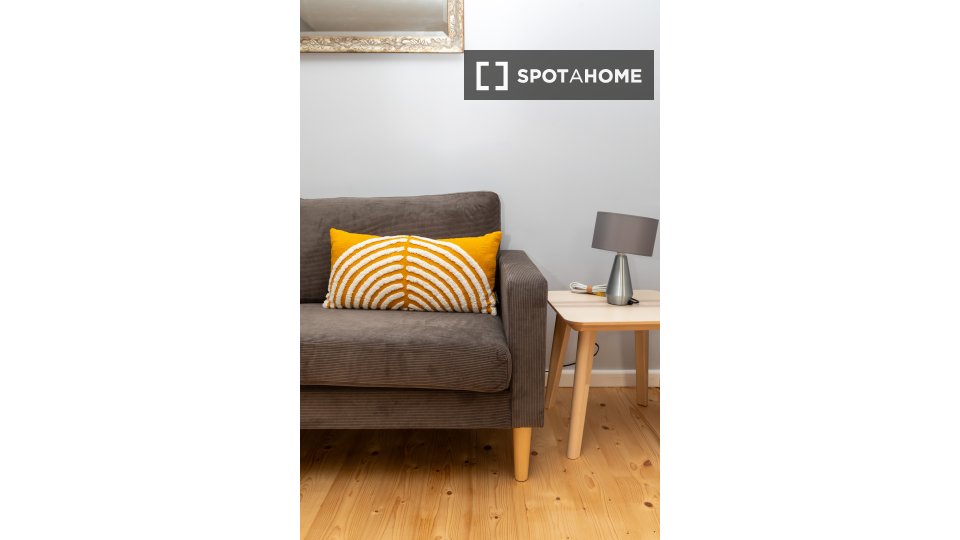 Apartment London, 2 beds, 65m² — photo 3