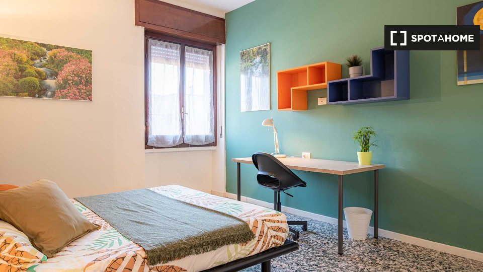 Double room Milan, 3 beds, 80m² — photo 2
