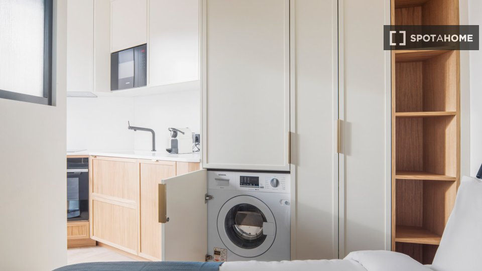 Apartment Paris, 1 bed, 31m² — photo 9