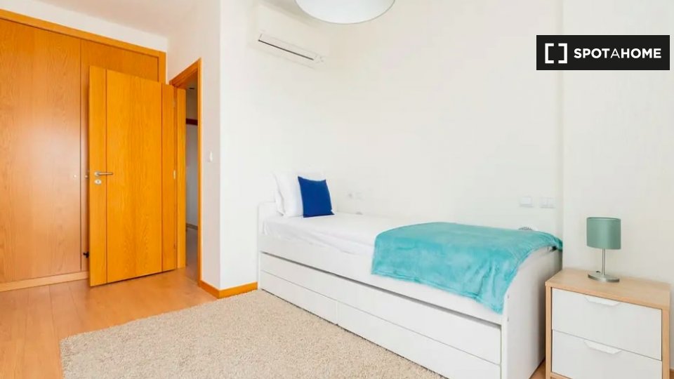 Apartment Lisbon, 3 beds — photo 13