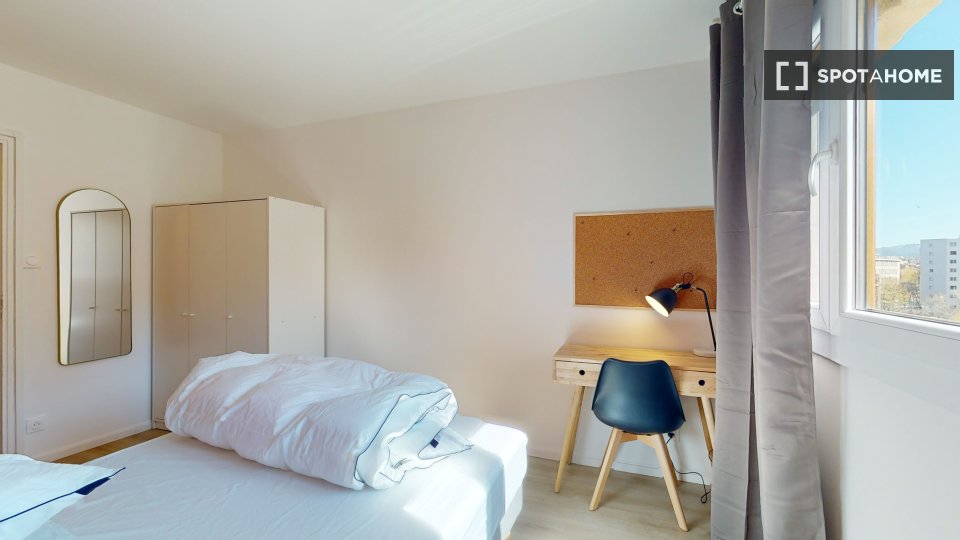 Double room Marseille, 9 beds — photo 13