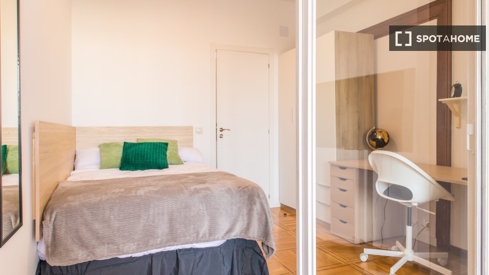 Double room Madrid, 9 beds — photo 13