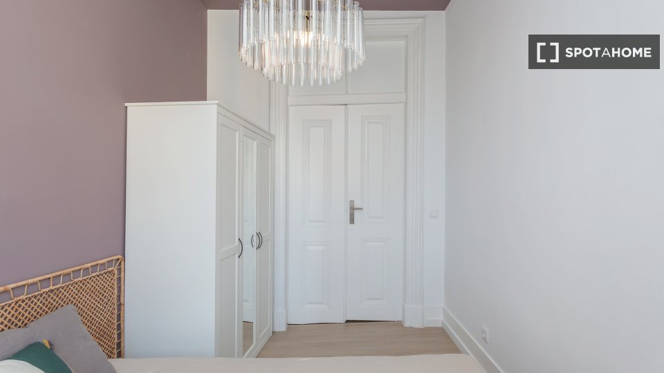 Double room Lisbon, 9 beds — photo 32