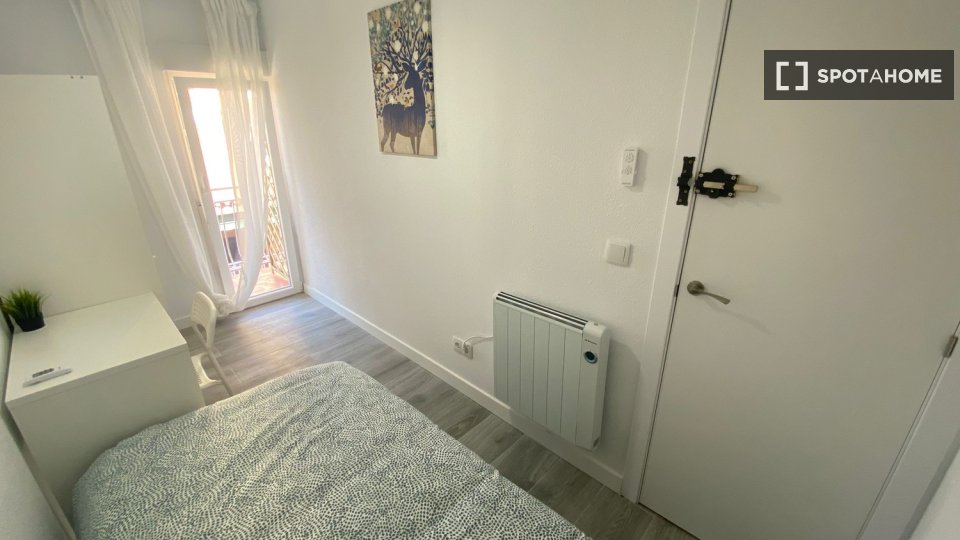 Double room Madrid, 7 beds — photo 16
