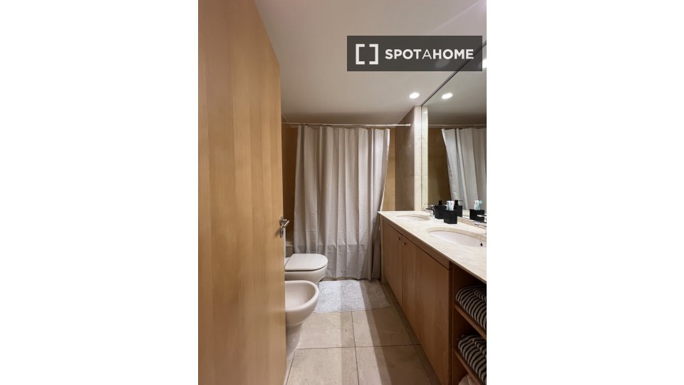 Apartment Lisbon, 3 beds — photo 15
