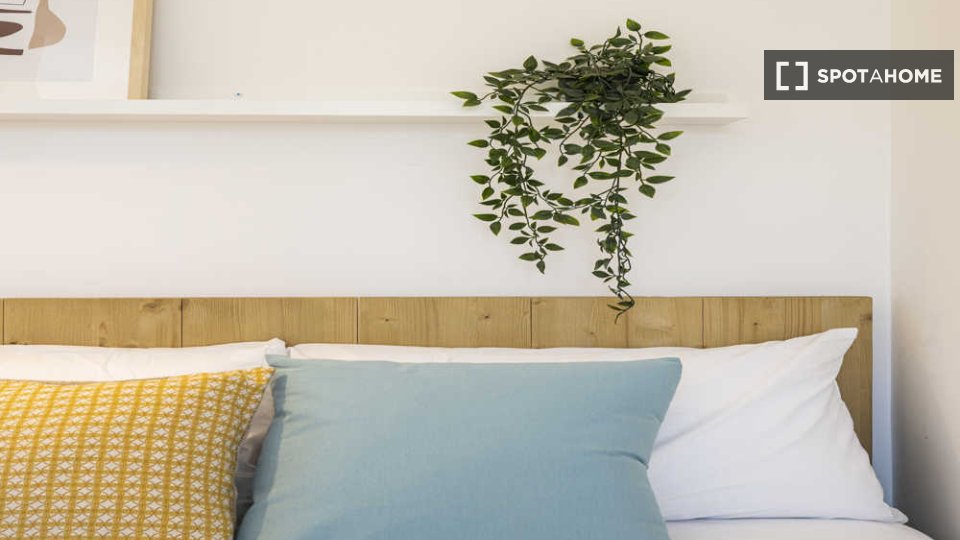 Double room Madrid, 4 beds — photo 115