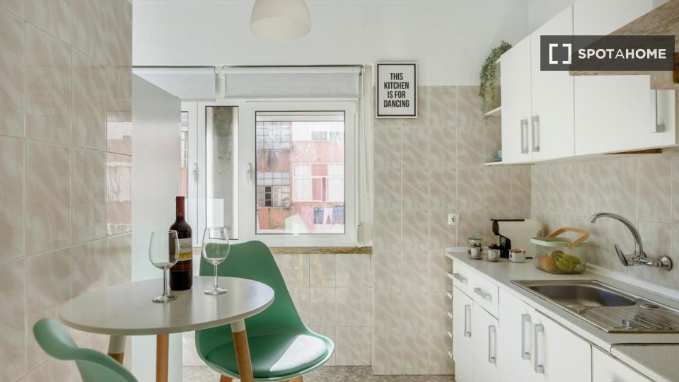 Apartment Lisbon, 2 beds — photo 9