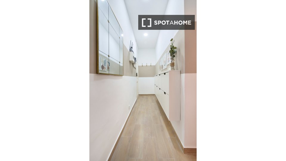 Apartment Lisbon, 1 bed — photo 13