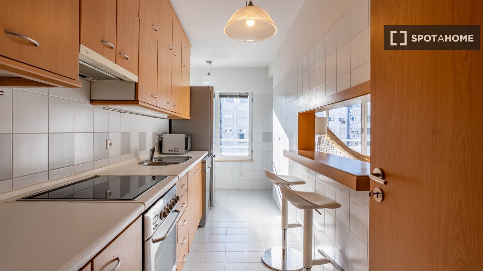 Apartment Lisbon, 1 bed, 53m² — photo 13