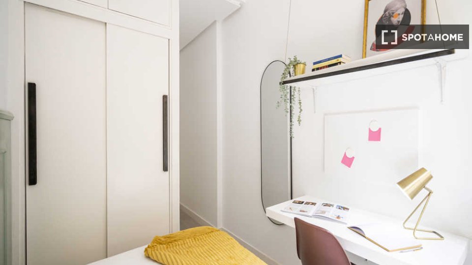 Double room Madrid, 67 beds — photo 72