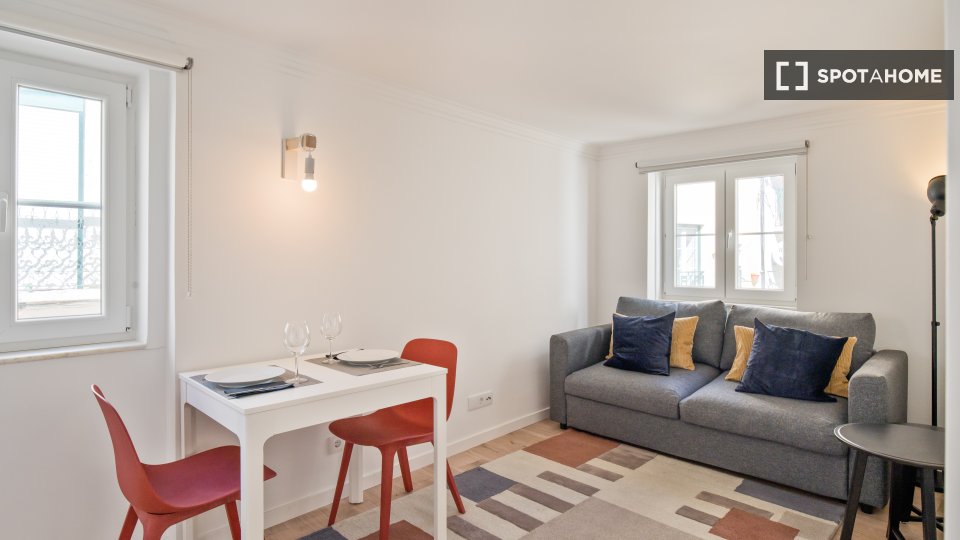 Apartment mono Lisbon, 40m² — photo 11