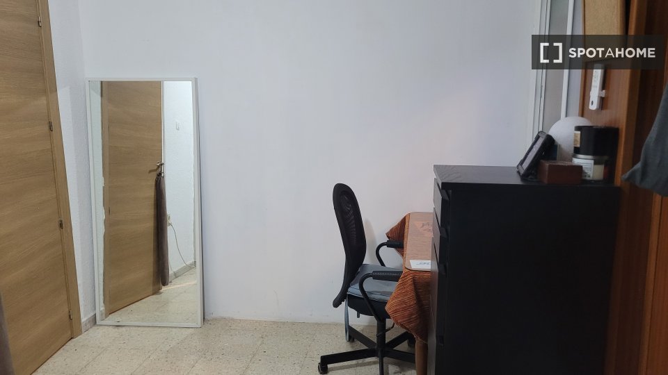 Double room Seville, 4 beds — photo 33