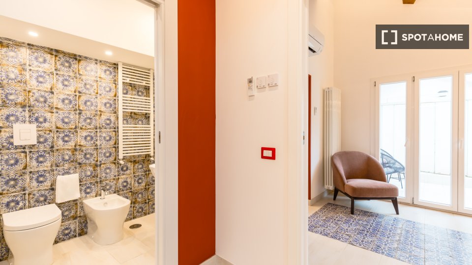 Apartment Naples, 1 bed — photo 19
