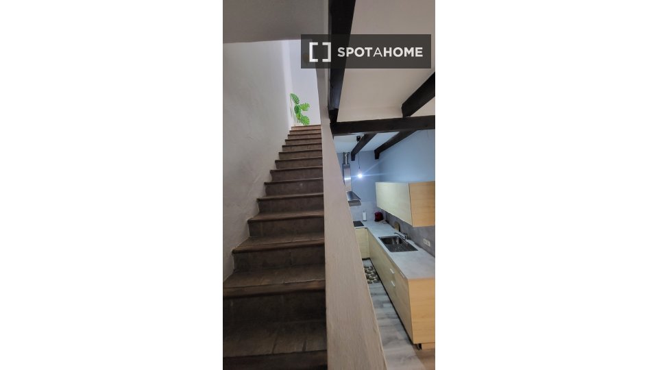 Double room Cadiz, 3 beds, 105m² — photo 9