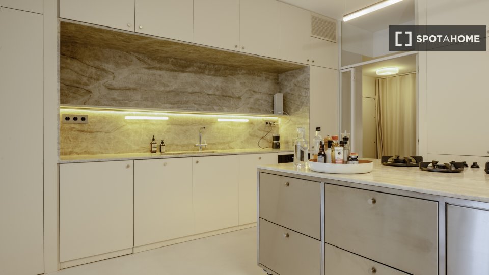 Appartamento Barcellona, 2 camere, 197m² — foto 15