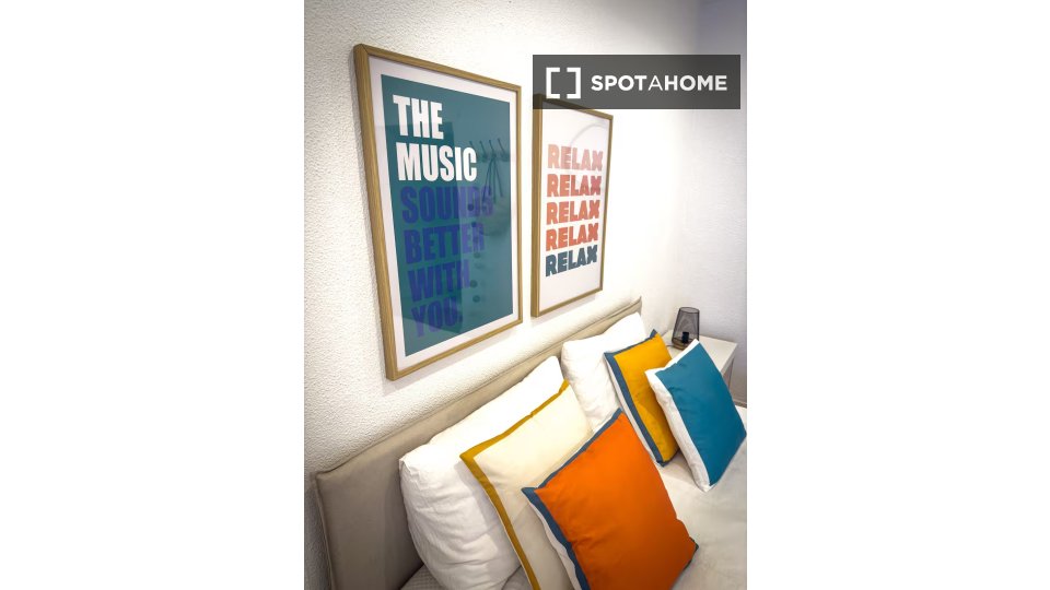 Apartment Lisbon, 1 bed — photo 11