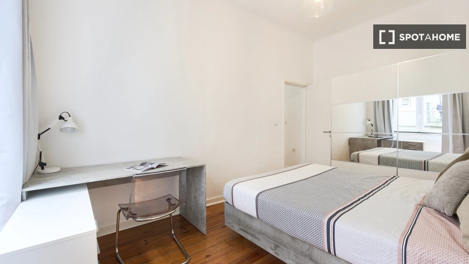 Double room Lisbon, 13 beds — photo 4