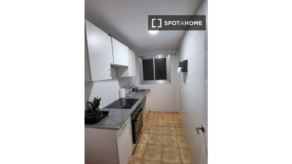 Apartment Barcelona, 3 beds, 60m² — photo 9