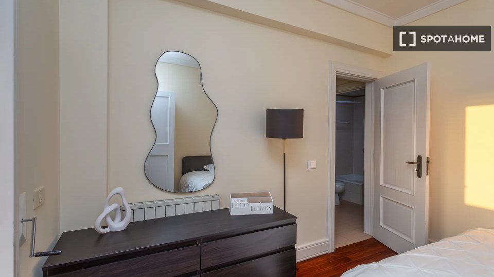 Double room Lisbon, 8 beds — photo 2