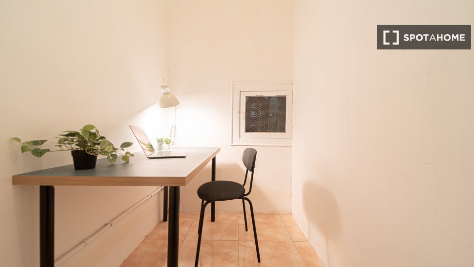 Double room Barcelona, 7 beds, 200m² — photo 15