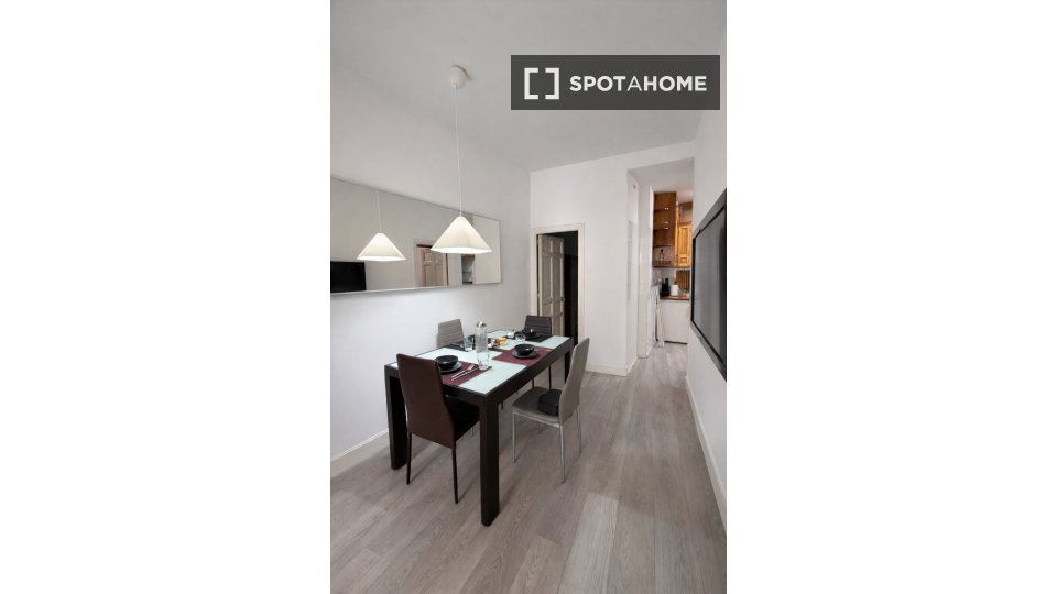 Apartment Madrid, 2 beds, 72m² — photo 2