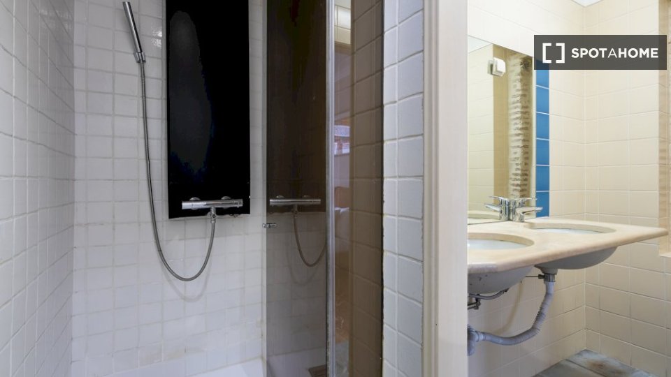 Double room Lisbon, 10 beds — photo 5