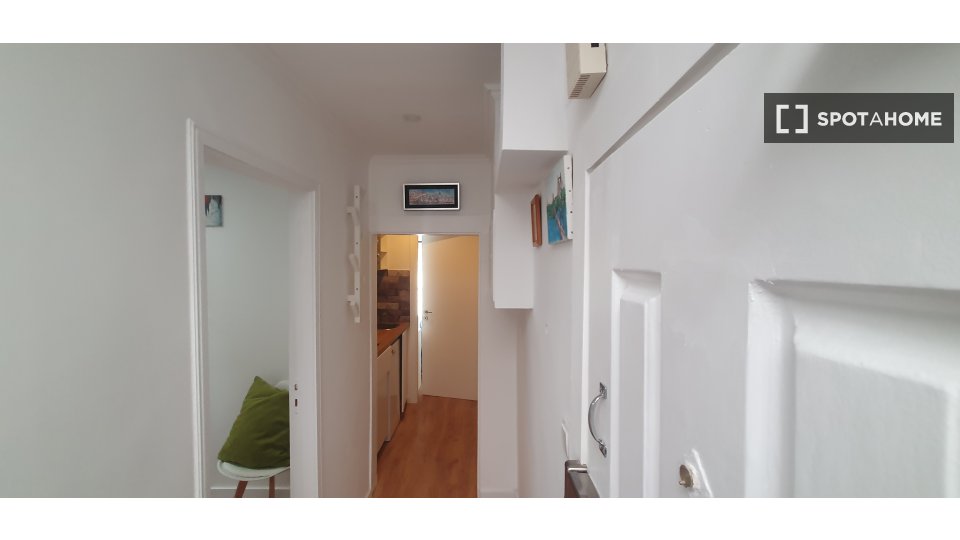 Apartment Lisbon, 2 beds — photo 48