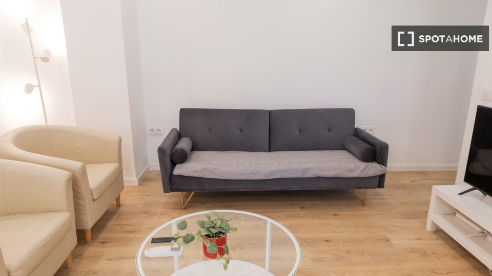 Apartment Valencia, 3 beds, 75m² — photo 45