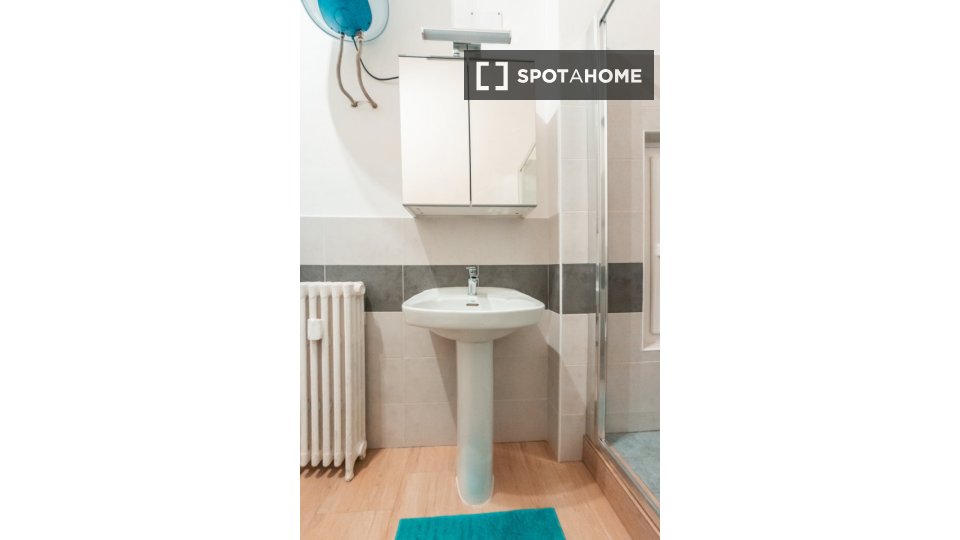 Chambre double Turin, 6 chambres — photo 4