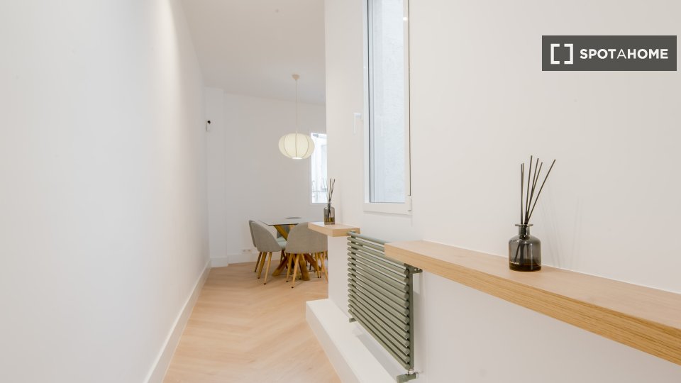Apartment Madrid, 2 beds — photo 17