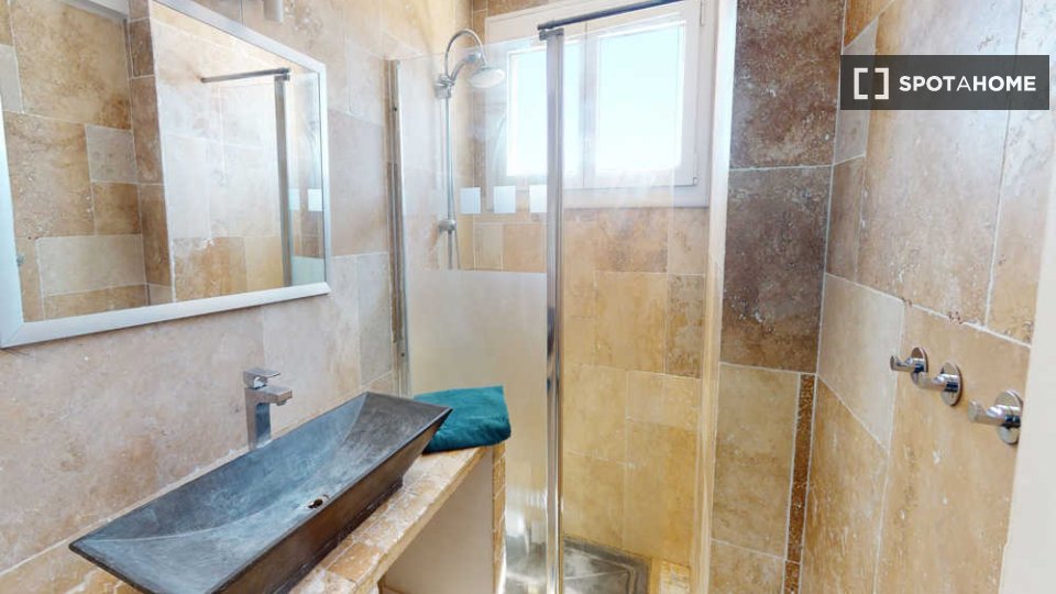 Double room Montpellier, 4 beds, 90m² — photo 1