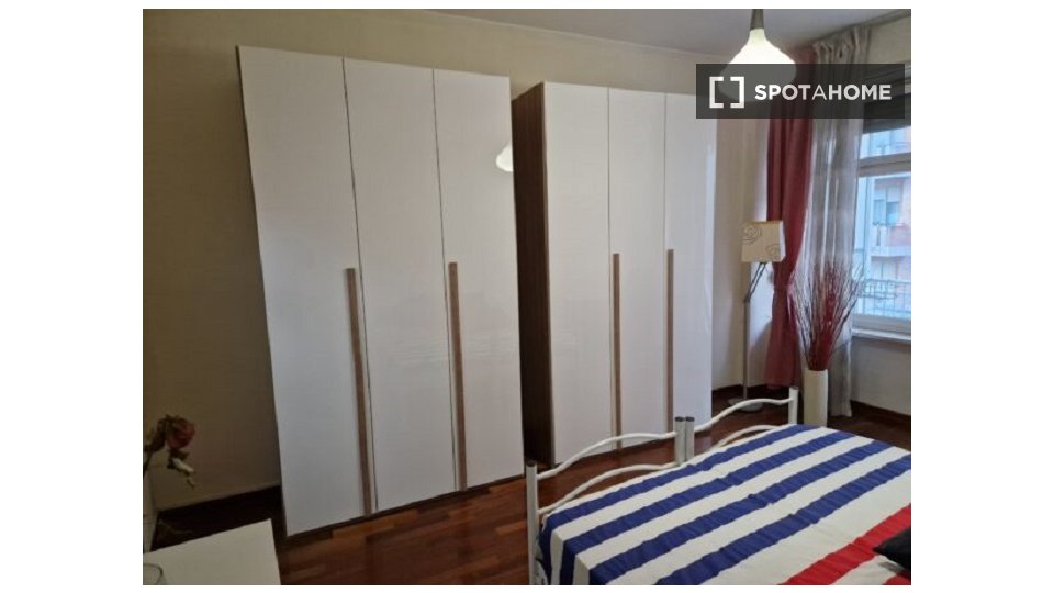 Double room Turin, 2 beds — photo 17
