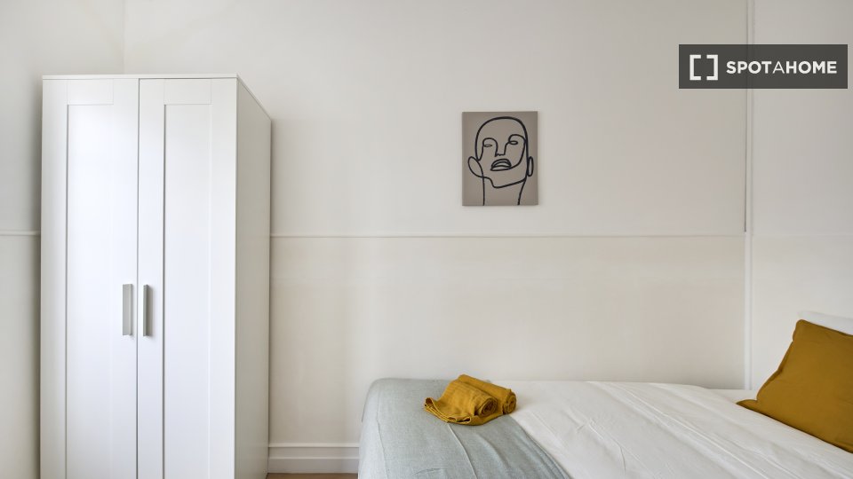 Double room Lisbon, 9 beds — photo 12
