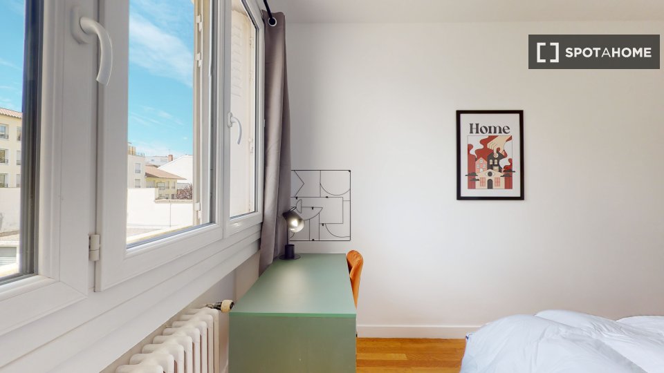 Double room Lyon, 15 beds — photo 12