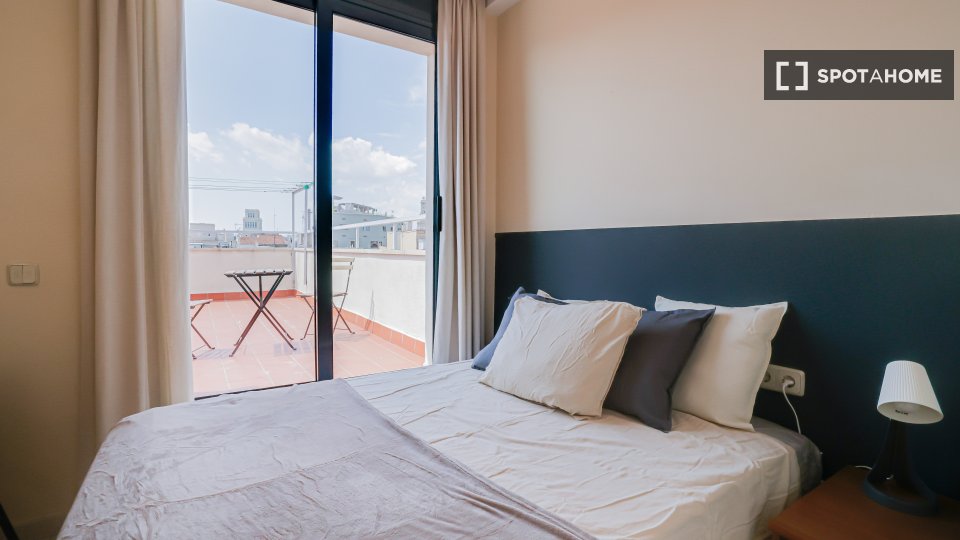 Double room Barcelona, 17 beds, 550m² — photo 9