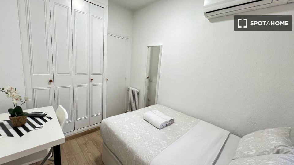 Apartment mono Madrid — photo 13