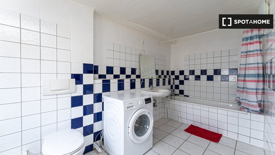 Double room Berlin, 10 beds, 120m² — photo 5