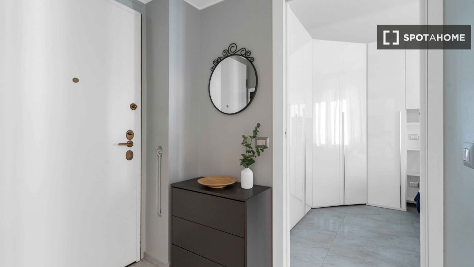 Apartment Milan, 1 bed, 45m² — photo 2